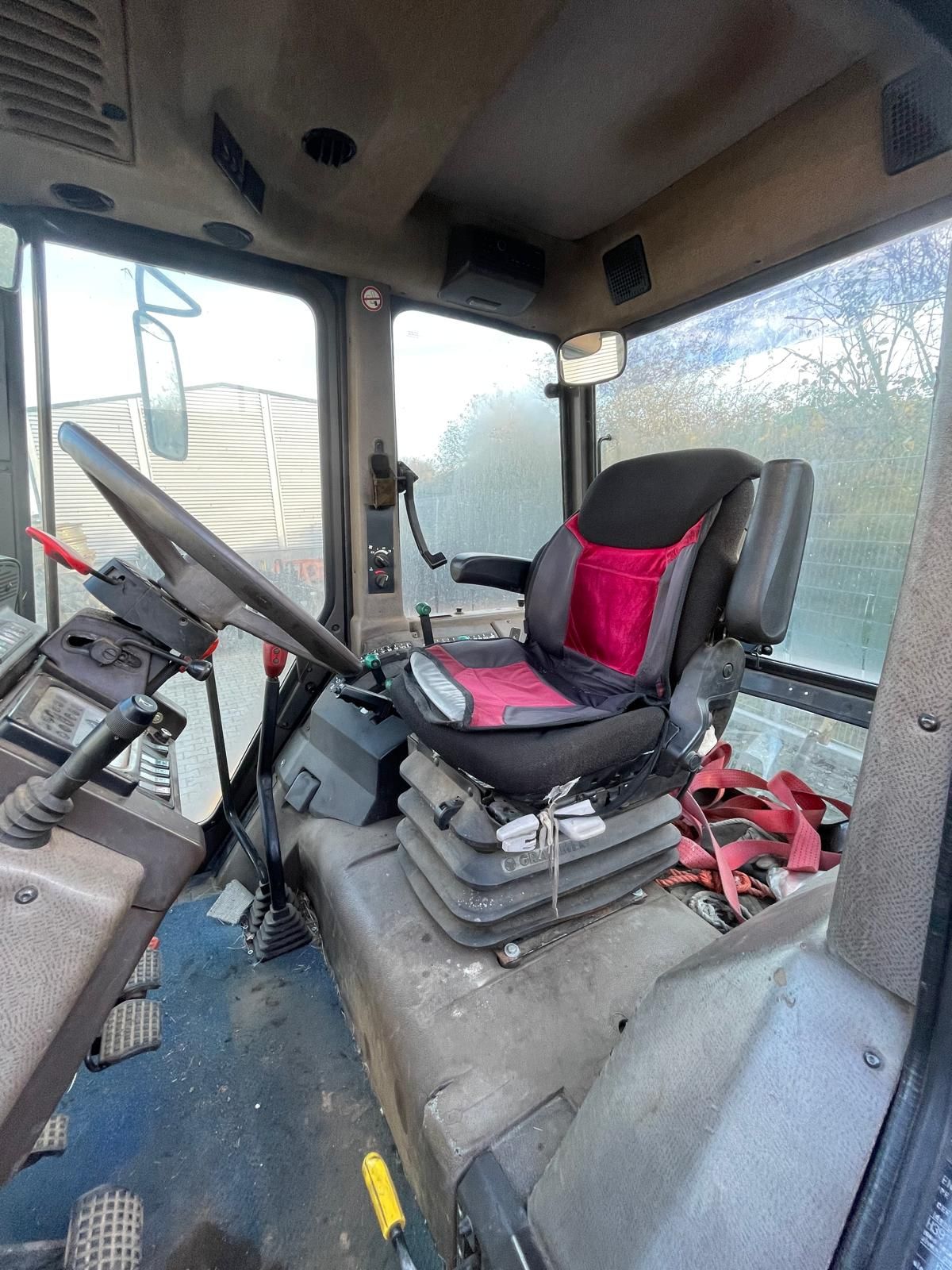 Renault Temis 550X met voorlader