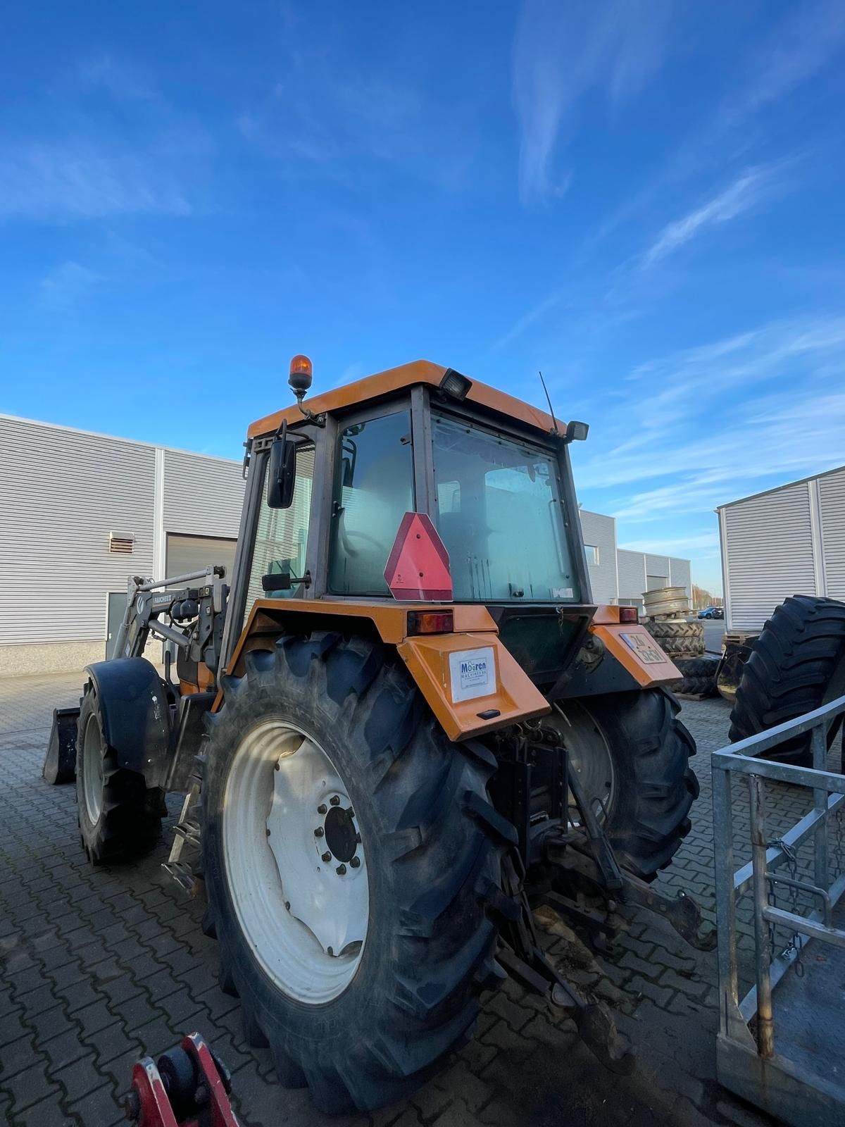 Renault Temis 550X met voorlader