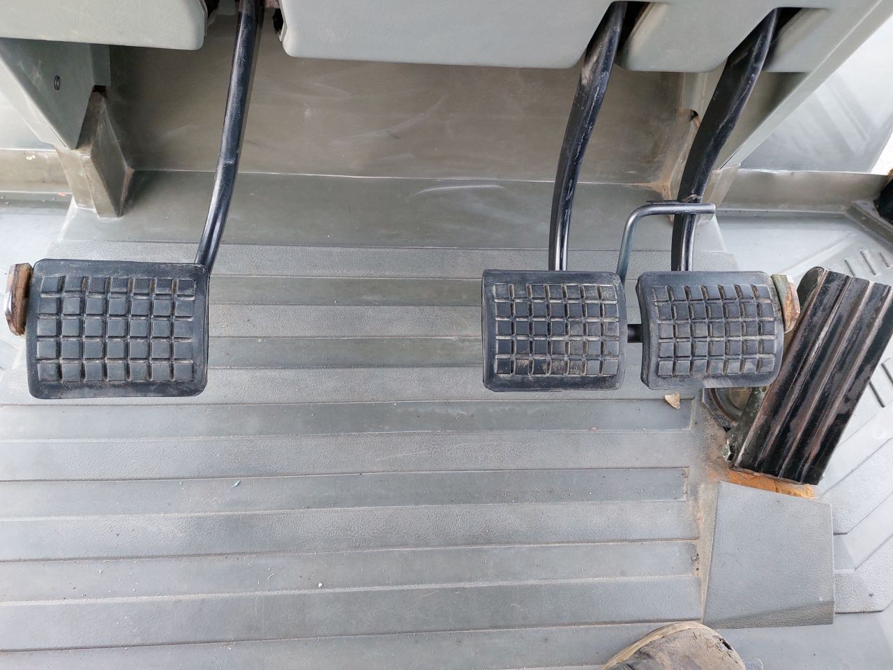 Massey Ferguson 6150 met weinig uren