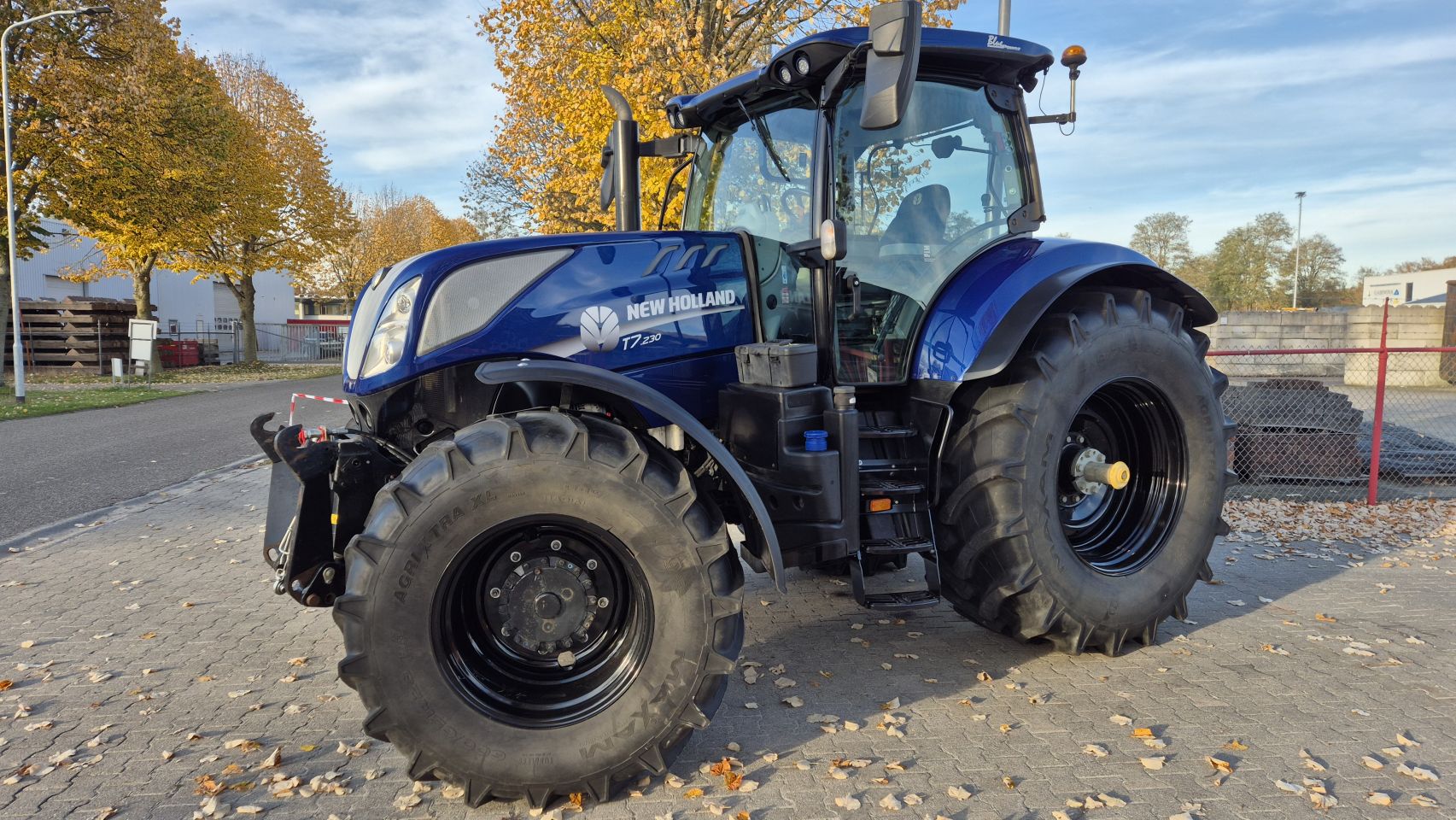 New Holland T7.230 PC 40eco, Lucht, Fronthef, BluePower