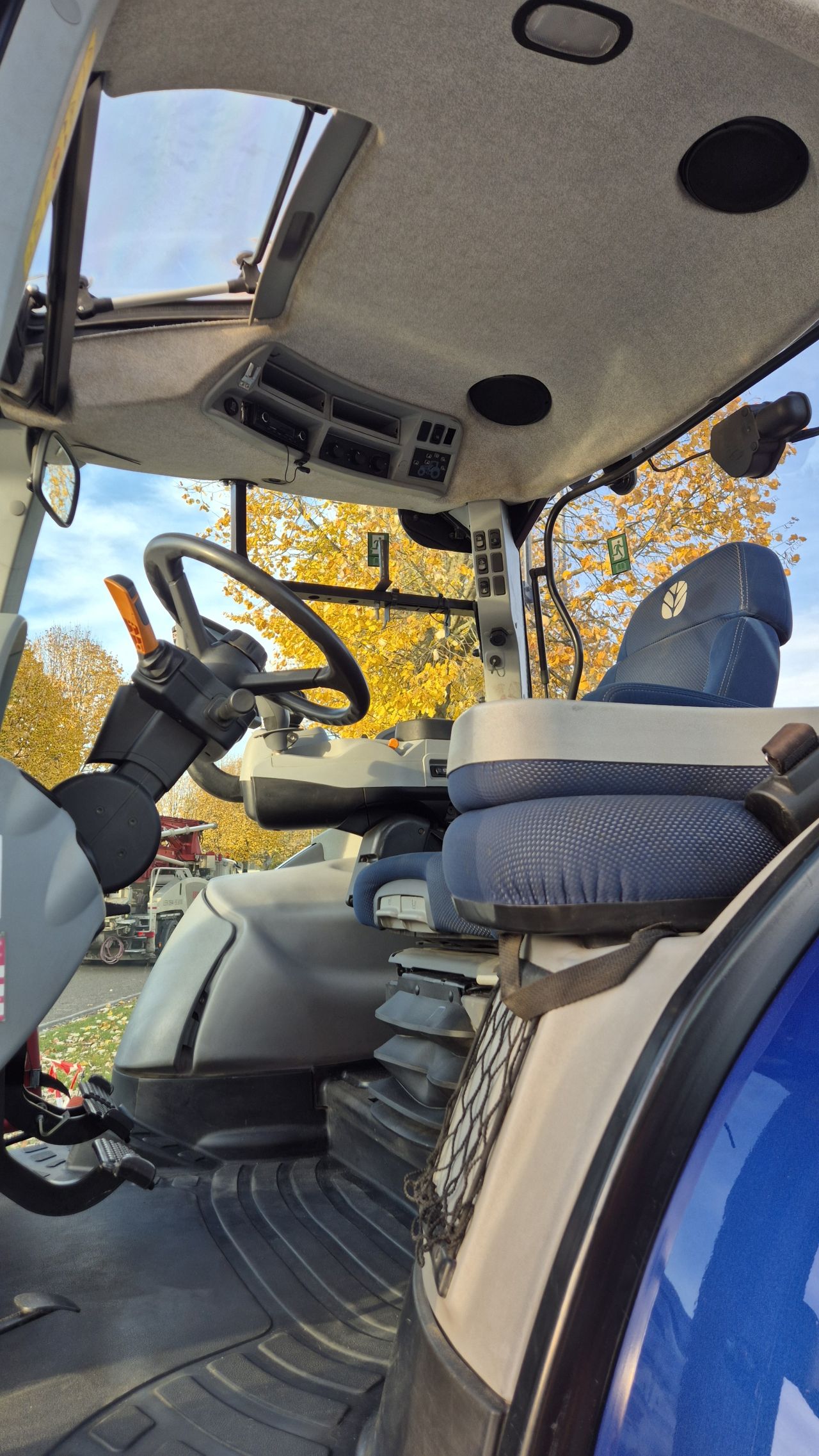 New Holland T7.230 PC 40eco, Lucht, Fronthef, BluePower