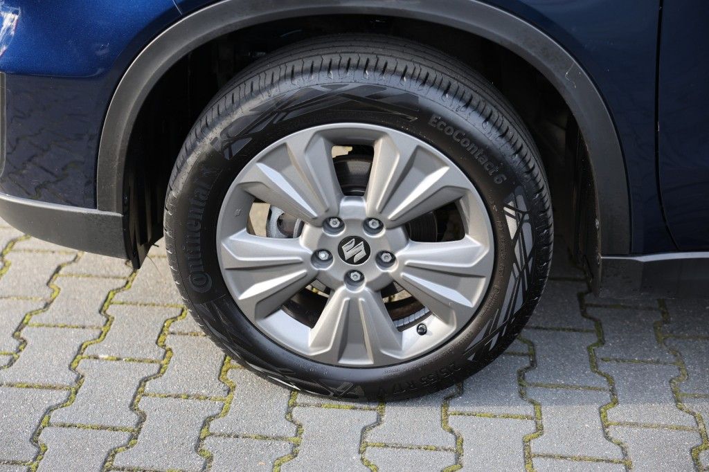 Suzuki Vitara 1.5 HYBRID SELECT RHINO EDITION A/T 5 SITZ