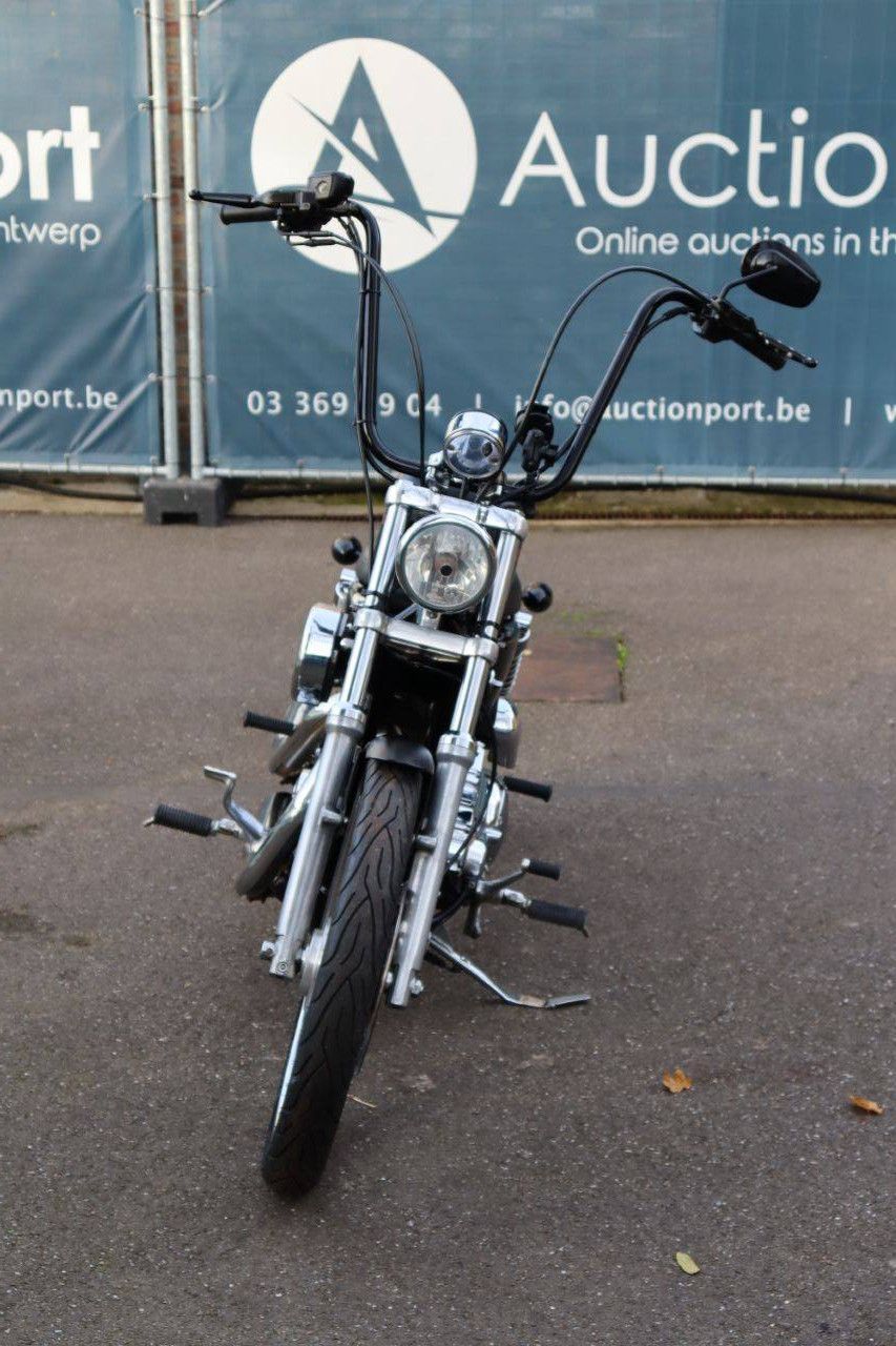 Motorcycle Harley-Davidson XL1200V Seventy-Two Petrol 2013 (Margin)