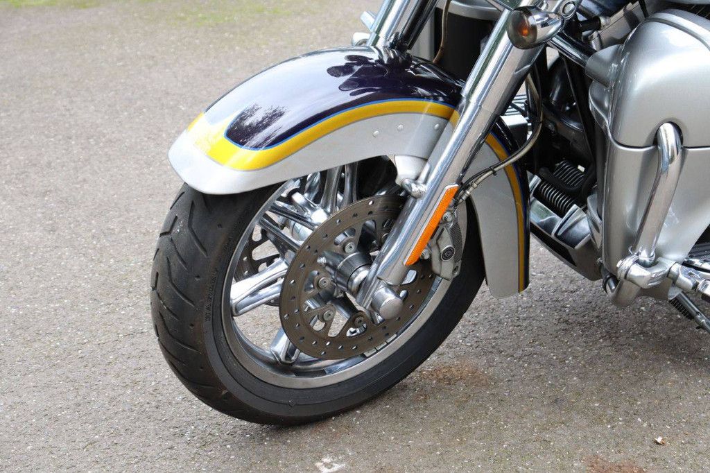 Harley-Davidson ULTRA CLASSIC CVO Petrol 2012 (Margin)