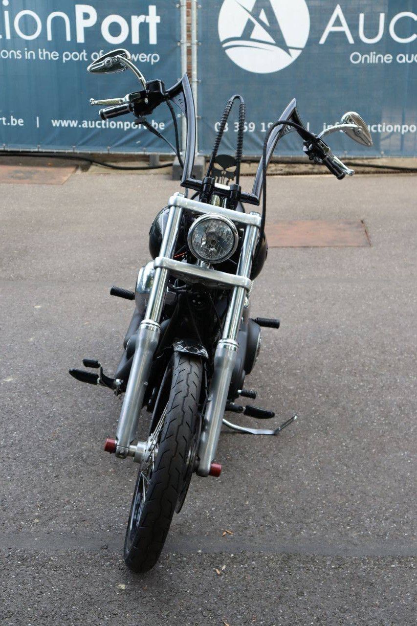 Harley-Davidson Dyna Wide Glide Benzine 2016