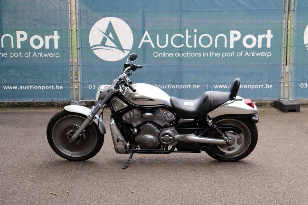 Harley-Davidson V-Rod VRSC Benzin 2004