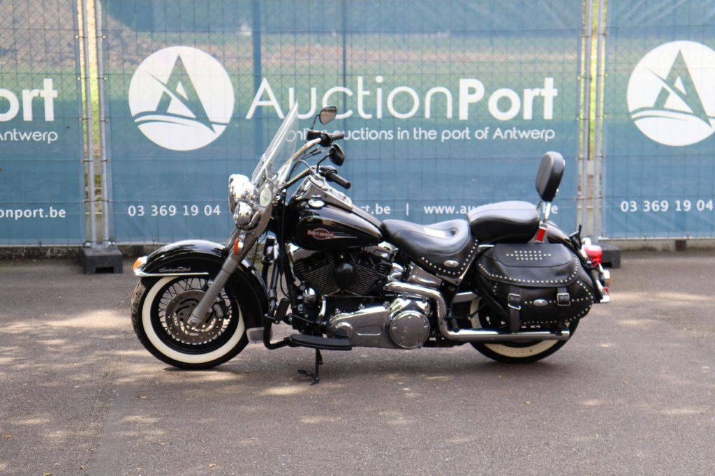 Harley-Davidson Heritage Softail Classic Benzine 2013