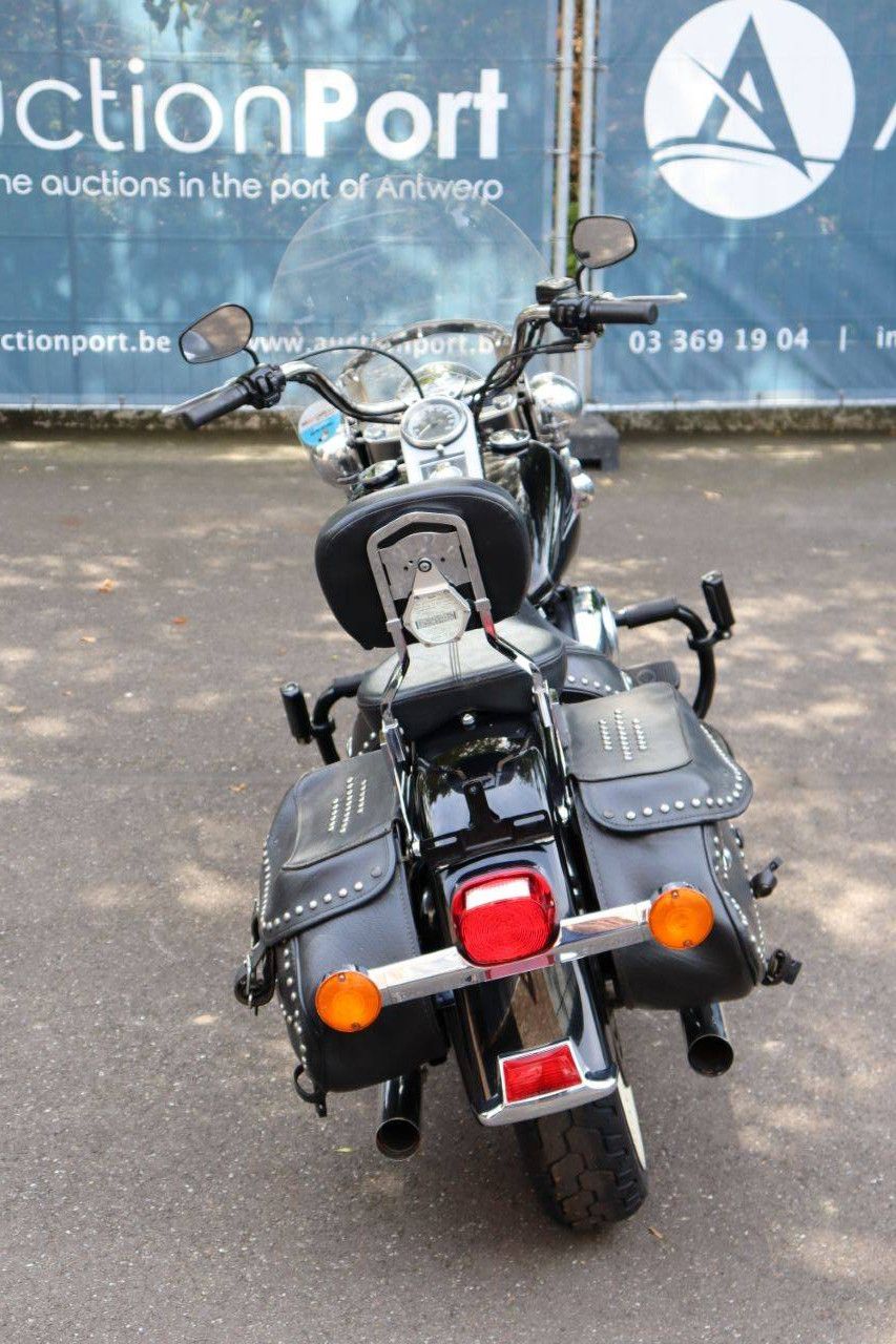 Harley-Davidson Heritage Softail Classic Benzine 2013
