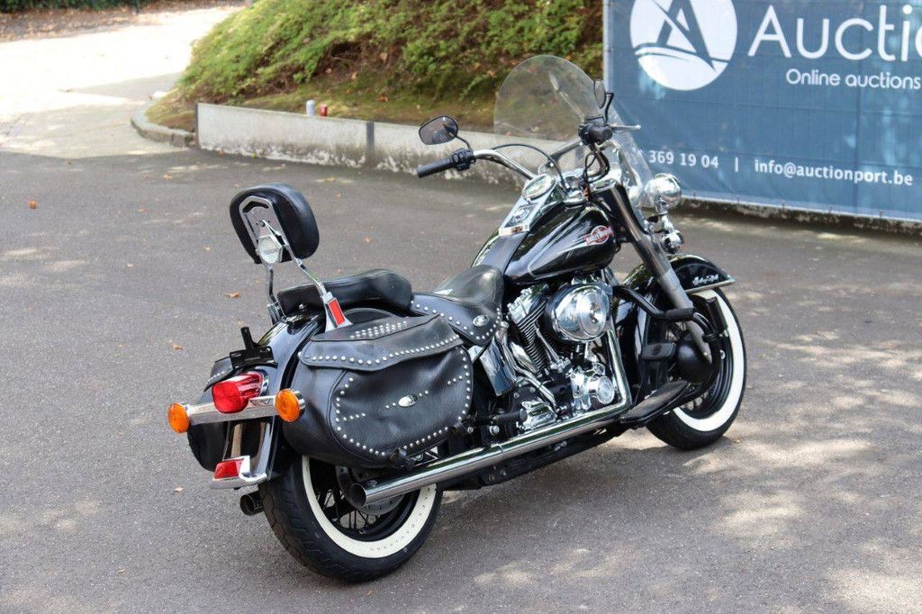 Harley-Davidson Heritage Softail Classic Benzine 2013