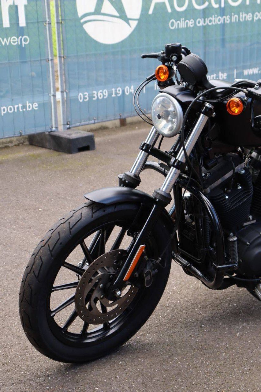 Harley-Davidson Sportster 883N Iron Benzin 2013
