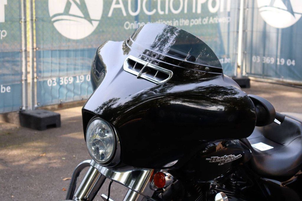 Harley-Davidson Street Glide Benzine 2014