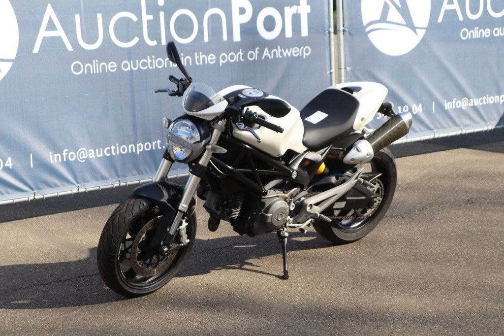 Motor Ducati MONSTER 696 Benzine 2008 (Marge)