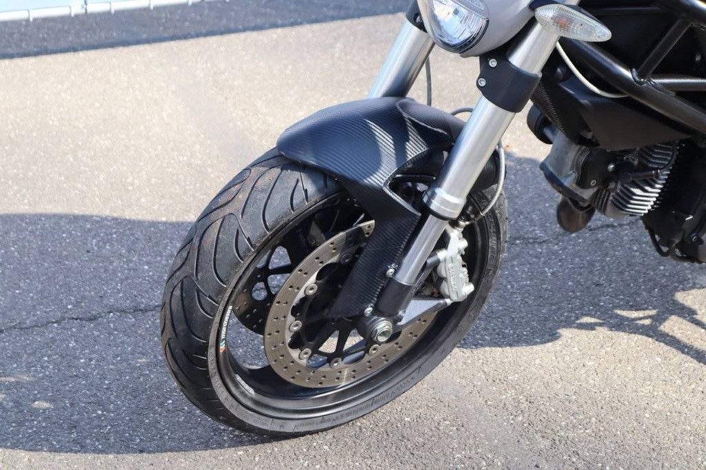 Motor Ducati MONSTER 696 Benzine 2008 (Marge)