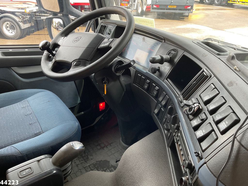 Volvo FM 340 HMF 12 Tonmeter laadkraan