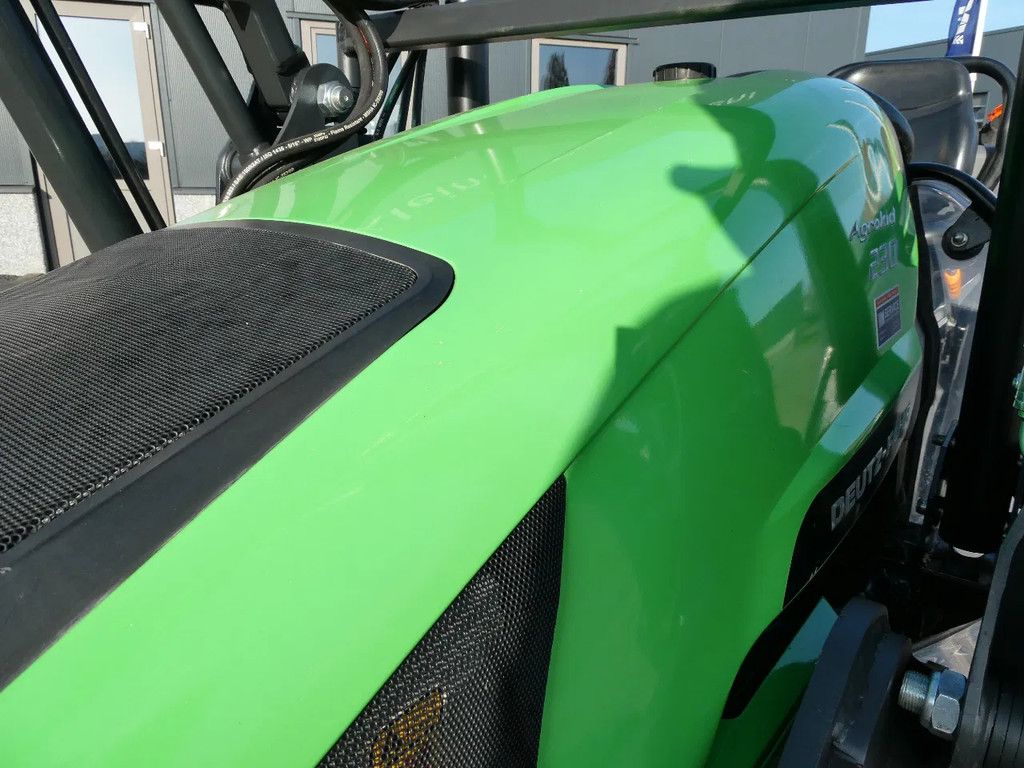 Deutz Agrokid 230 4wd / 02850 Draaiuren / Voorlader