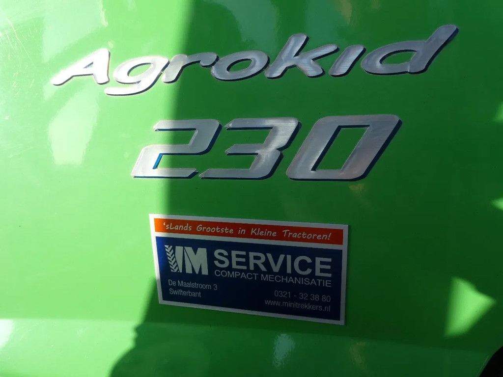Deutz Agrokid 230 4wd / 02850 Draaiuren / Voorlader