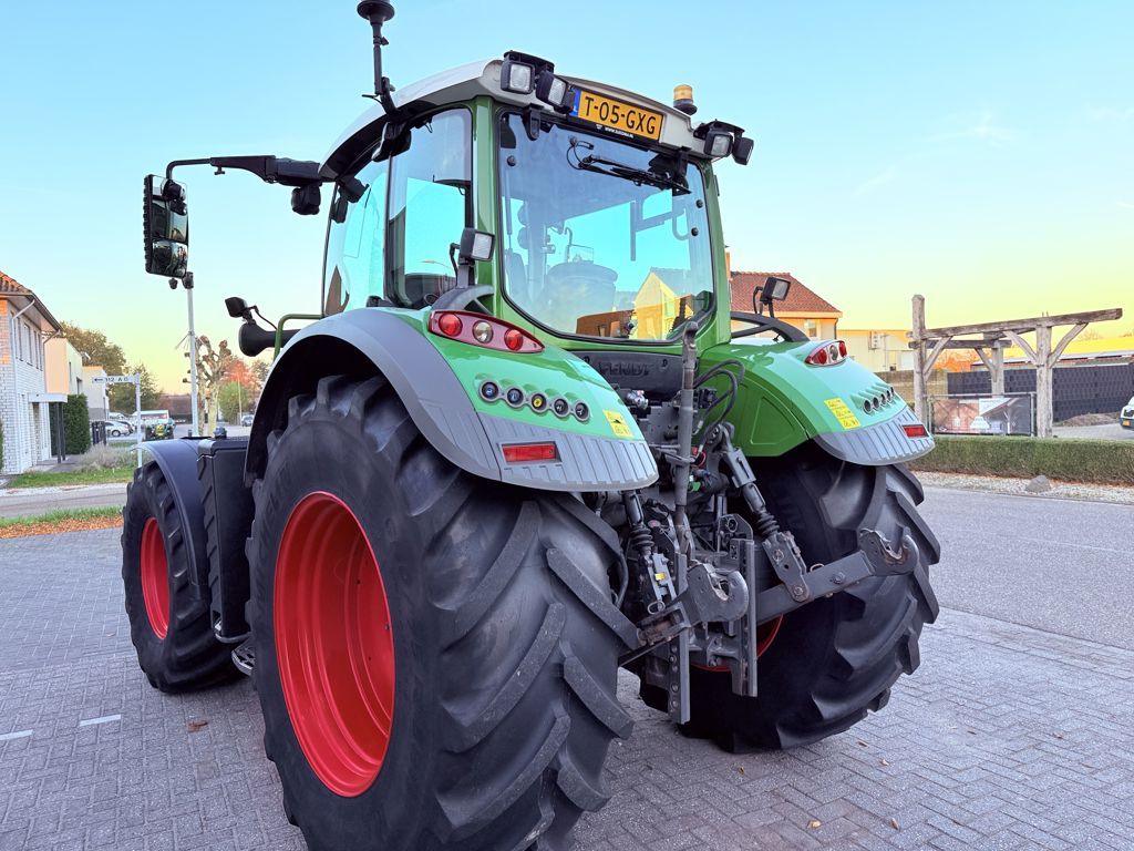 Fendt 724 S4 Profi Plus