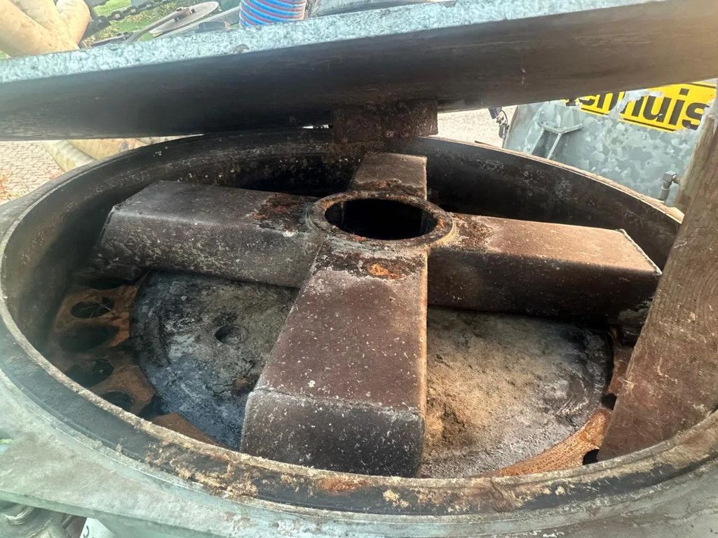 Veenhuis VMB 7500 + bemester slootsmid