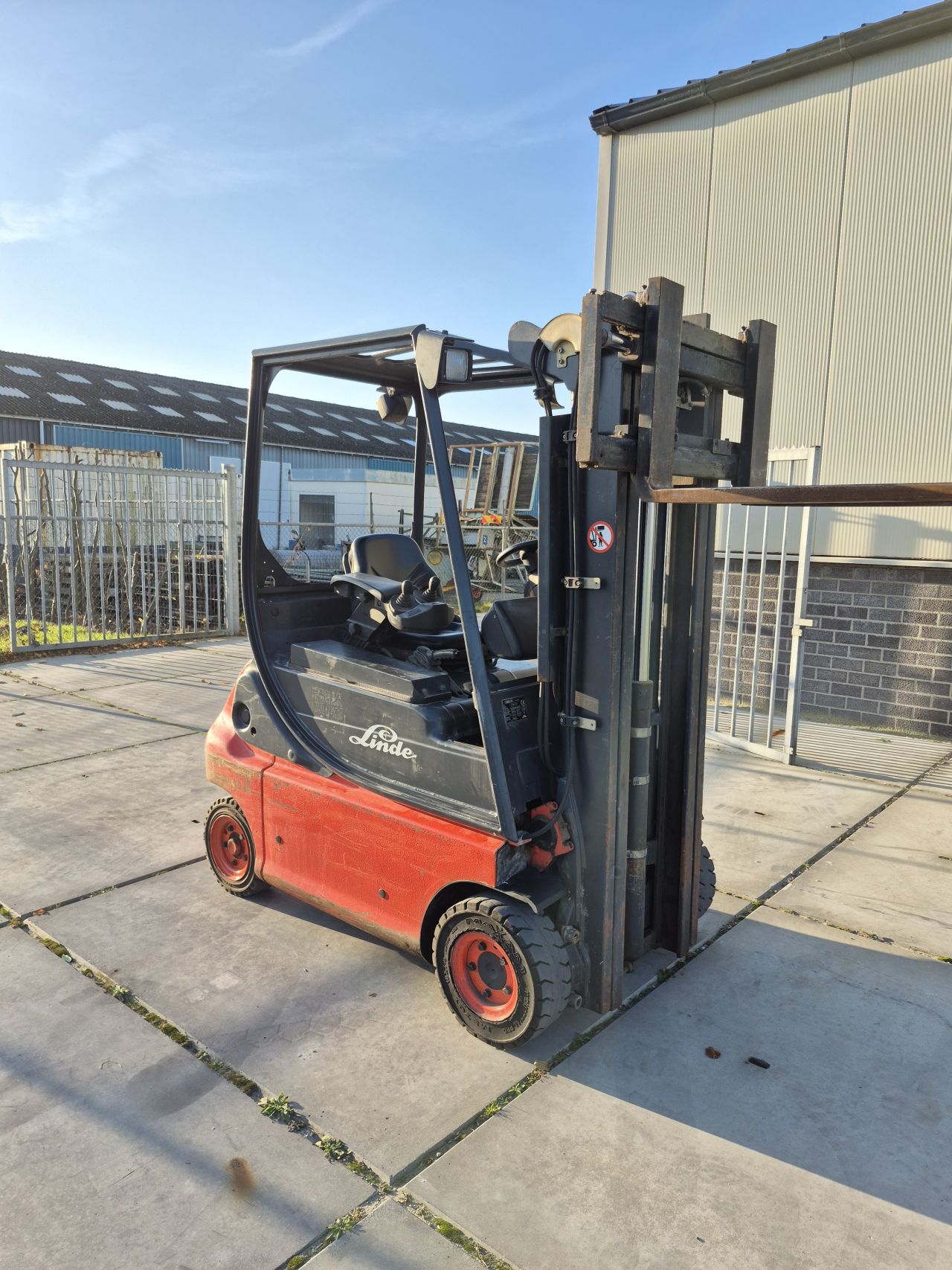 Linde E16P-02 triplex sideshift 4.490 mm bj 2003 7702 uur