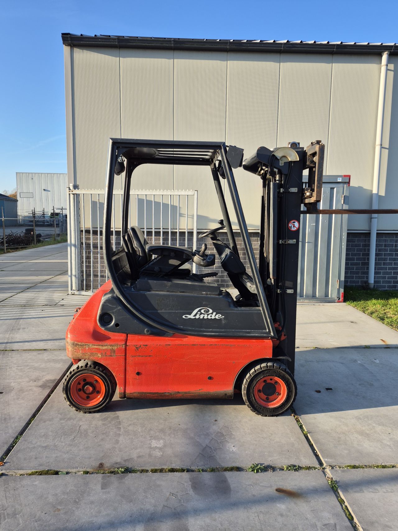 Linde E16P-02 triplex sideshift 4.490 mm bj 2003 7702 uur