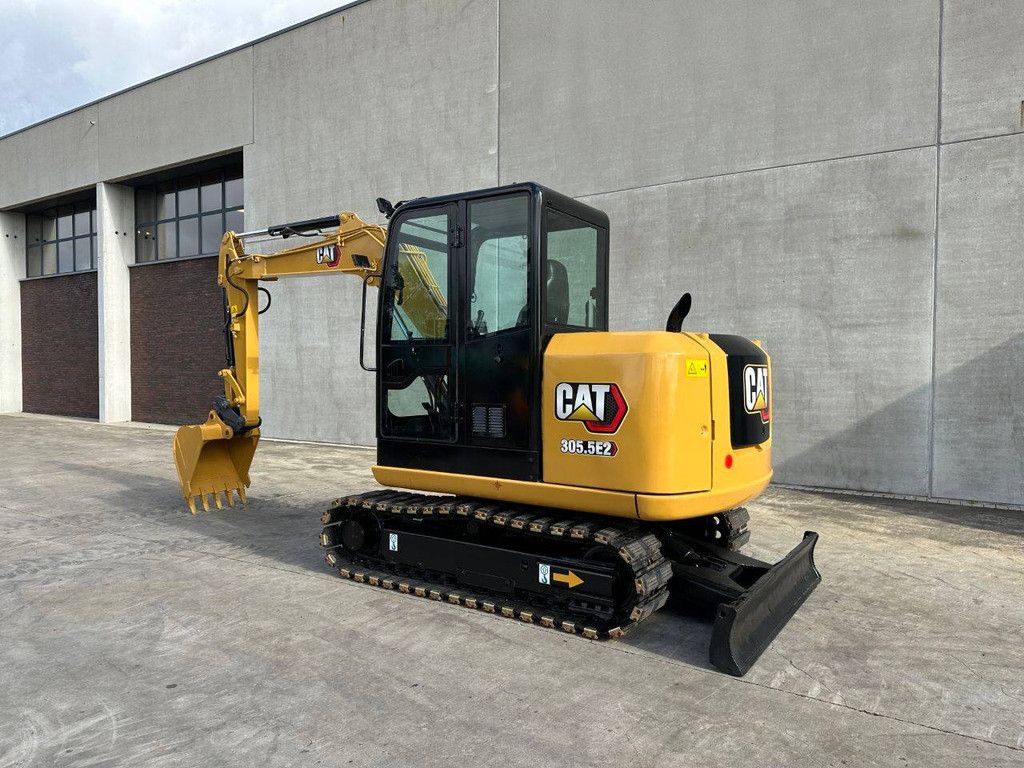 Crawler excavator Caterpillar 305.5E2 Diesel 2017