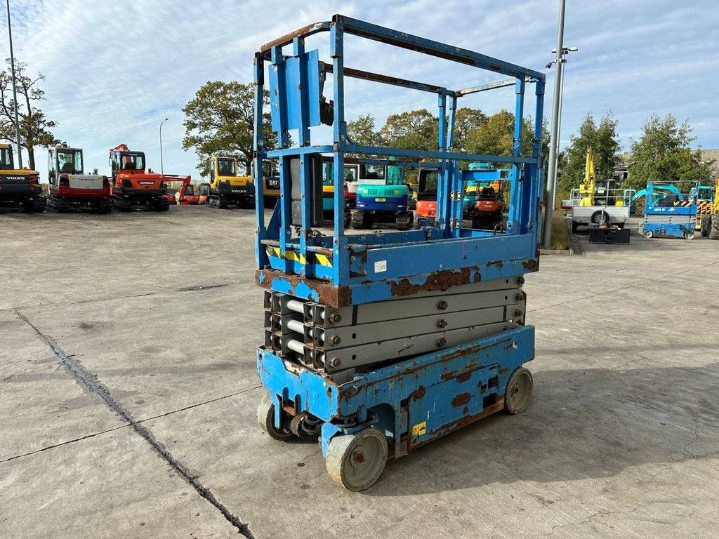Scissor lift Genie GS-1930 Electric 7.85m 2015