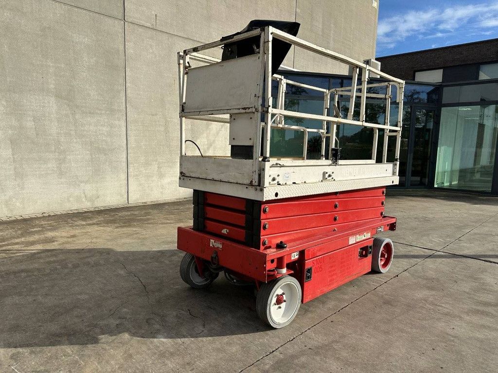 Scissor lift JLG 2646 Electric 7.92m 2002