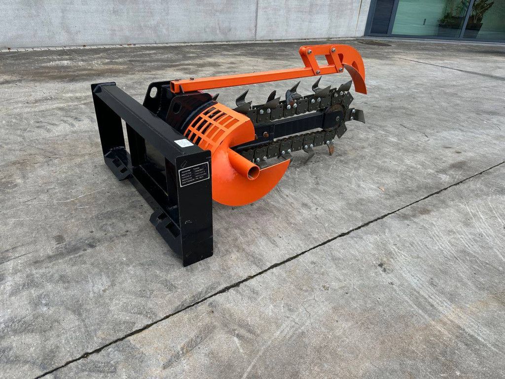 Der zukünftige FT-Y TC38 2024 Grabenfräser ist neu für Kompaktlader.