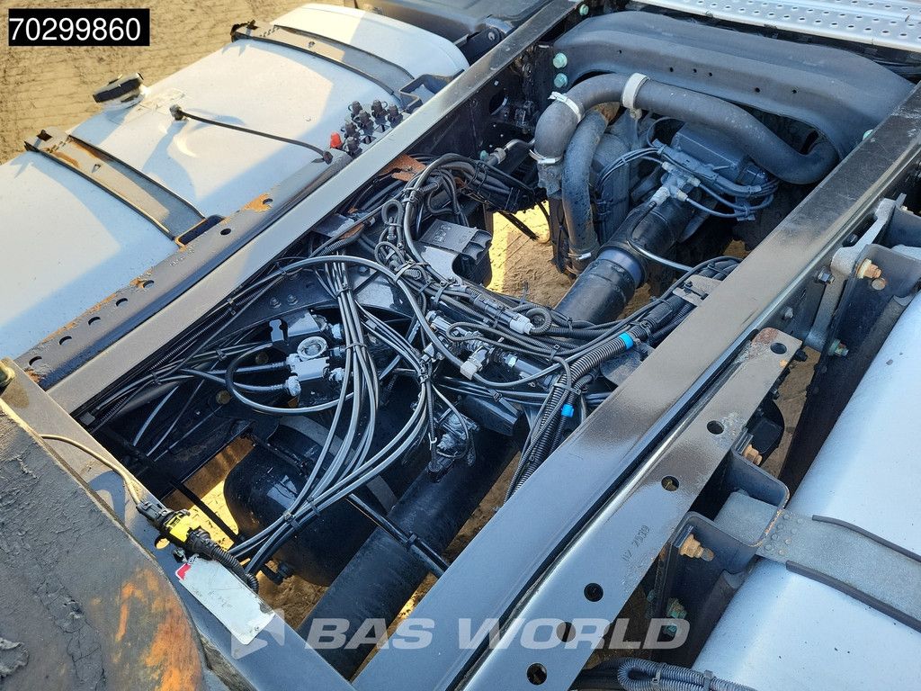 MAN TGX 18.460 4X2 XLX Retarder 2x Tanks