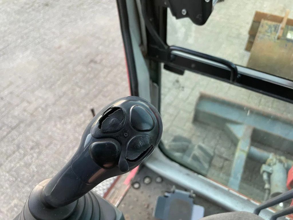 Takeuchi TB125 Graafmachine Minigraver