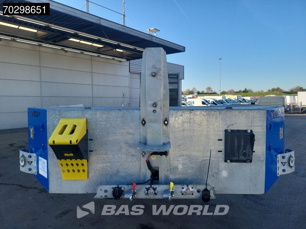 Vega 3 axles Galvanised Lifting+Steering Axle Extendable