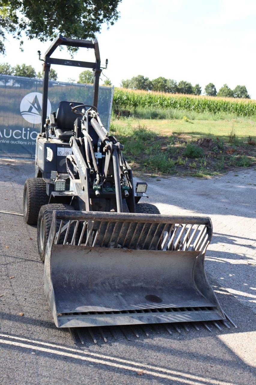 Articulated loader SHERPA SHERPA 200 Diesel 18kW 2011