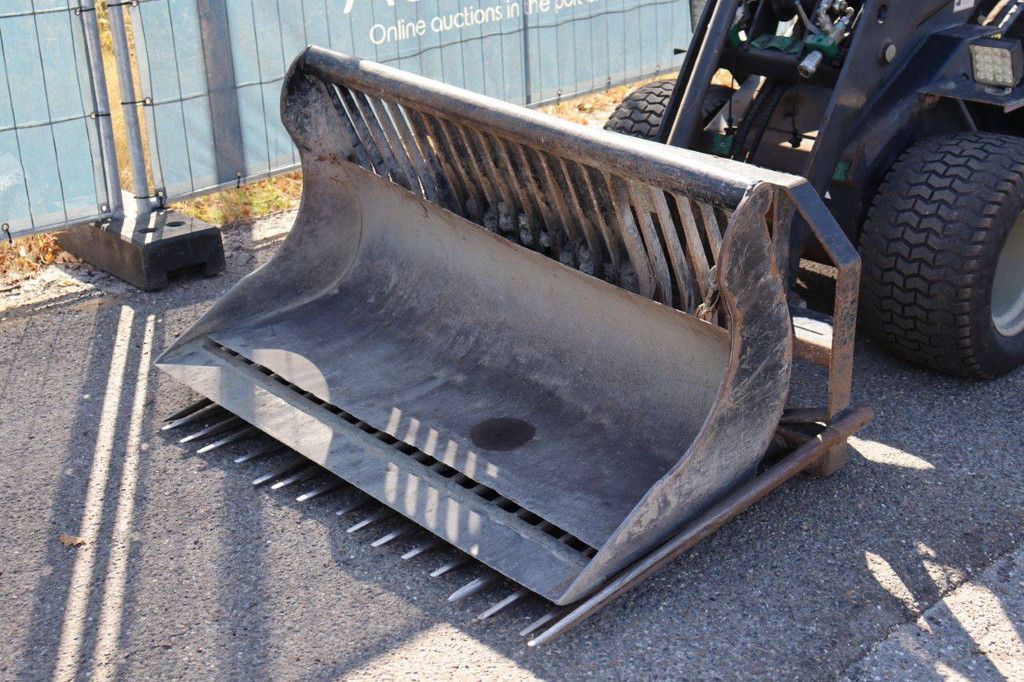 Articulated loader SHERPA SHERPA 200 Diesel 18kW 2011