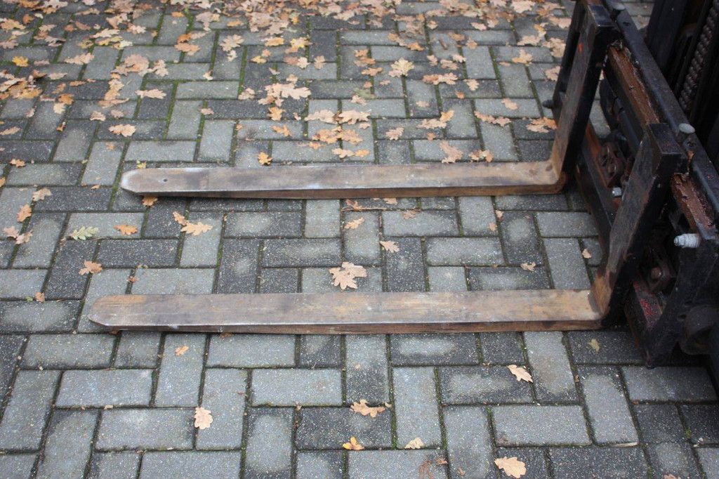 Forklift Hyster J2.0 XN Electric 1840kg 4.6m 2015