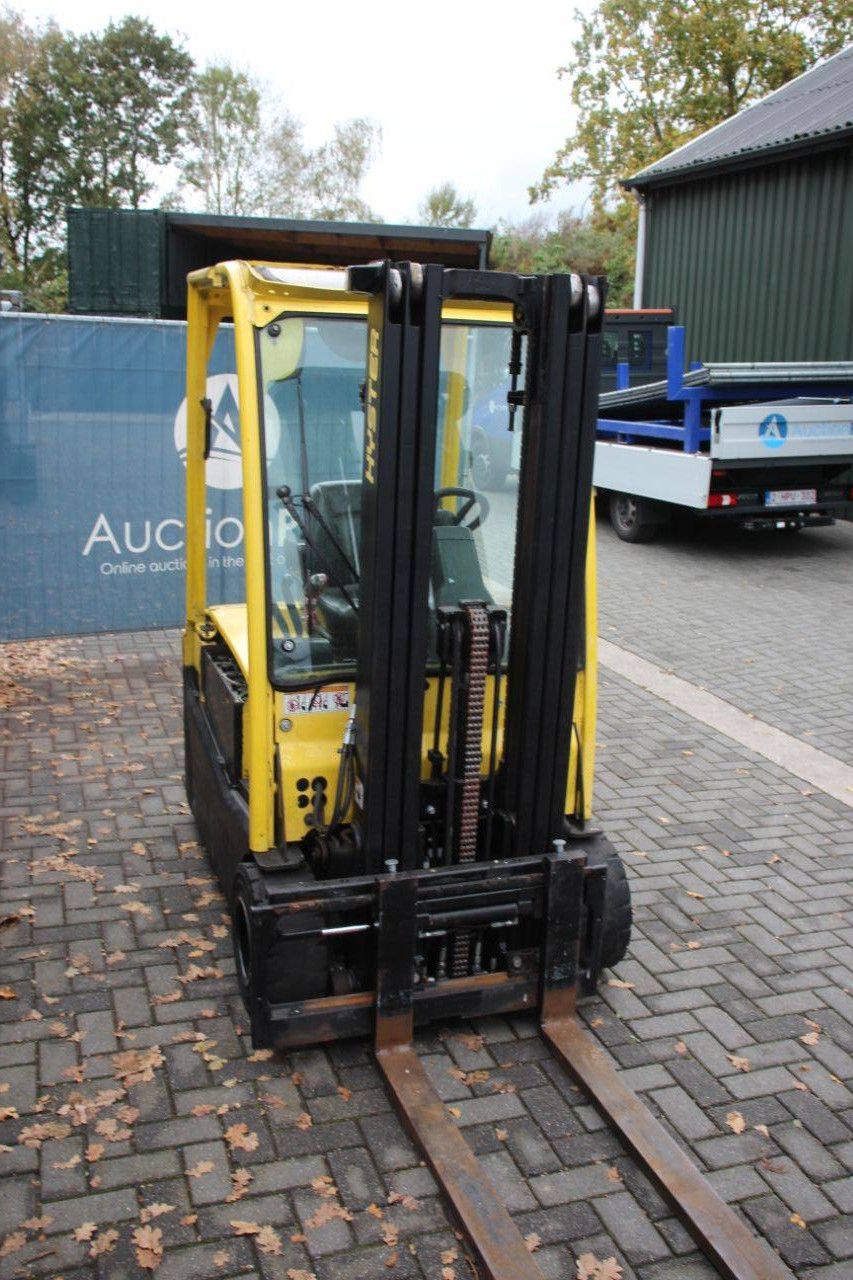 Hyster J1.8XNT MWB Electric Forklift 1750kg 4.6m 2013