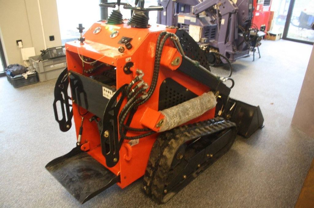 Kompaktlader LH LRT360 Benzin 13 PS 2025 Neu