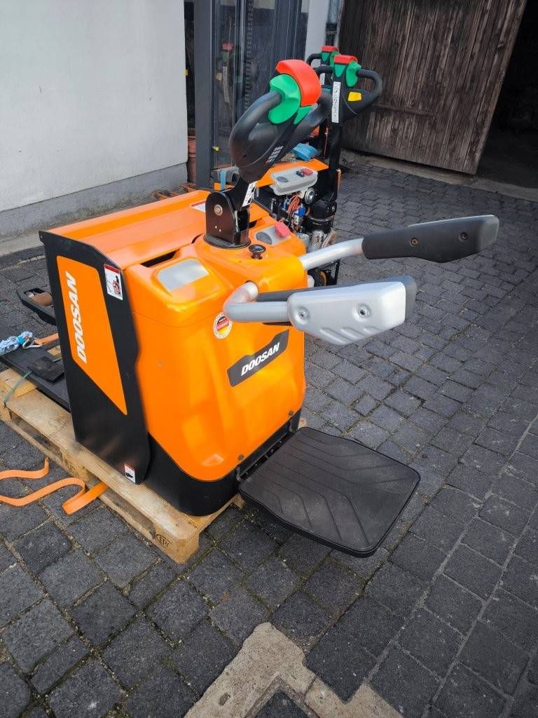 Doosan BPR208-7 EPS Elektro-Hubwagen 2022 Neu