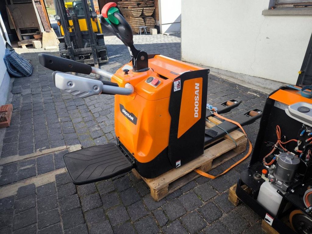 Doosan BPR208-7 EPS Elektro-Hubwagen 2022 Neu