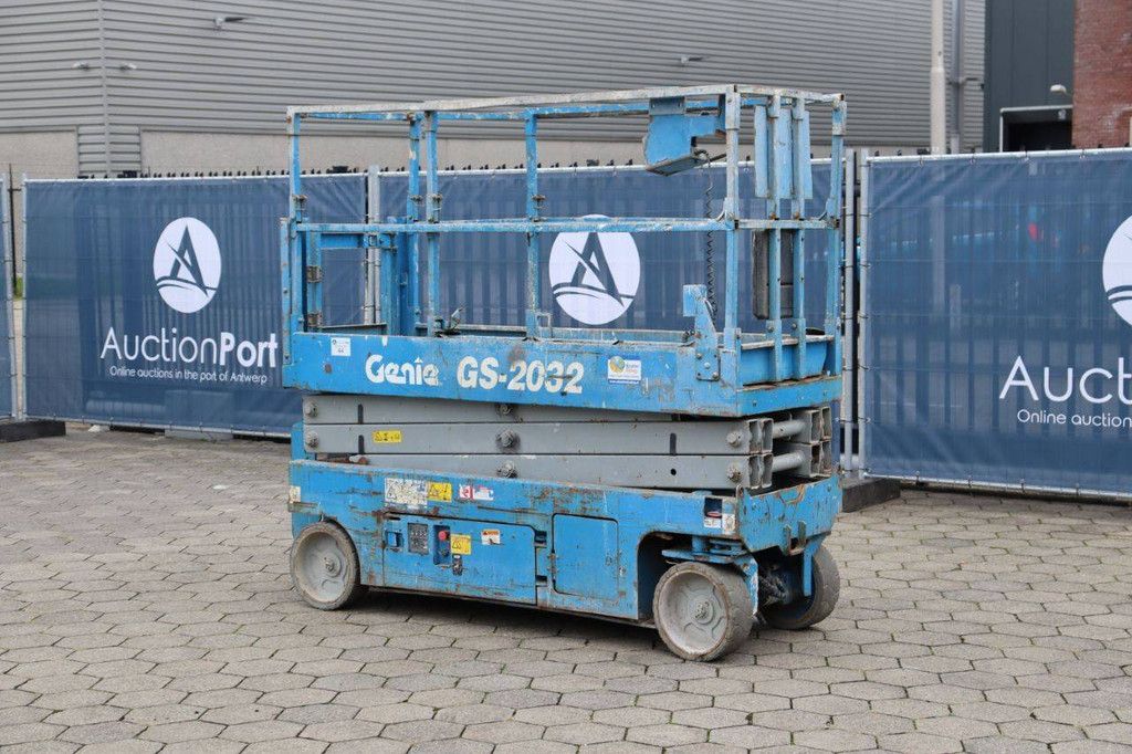 Scissor lift Genie GS-2032 Electric 8.13m