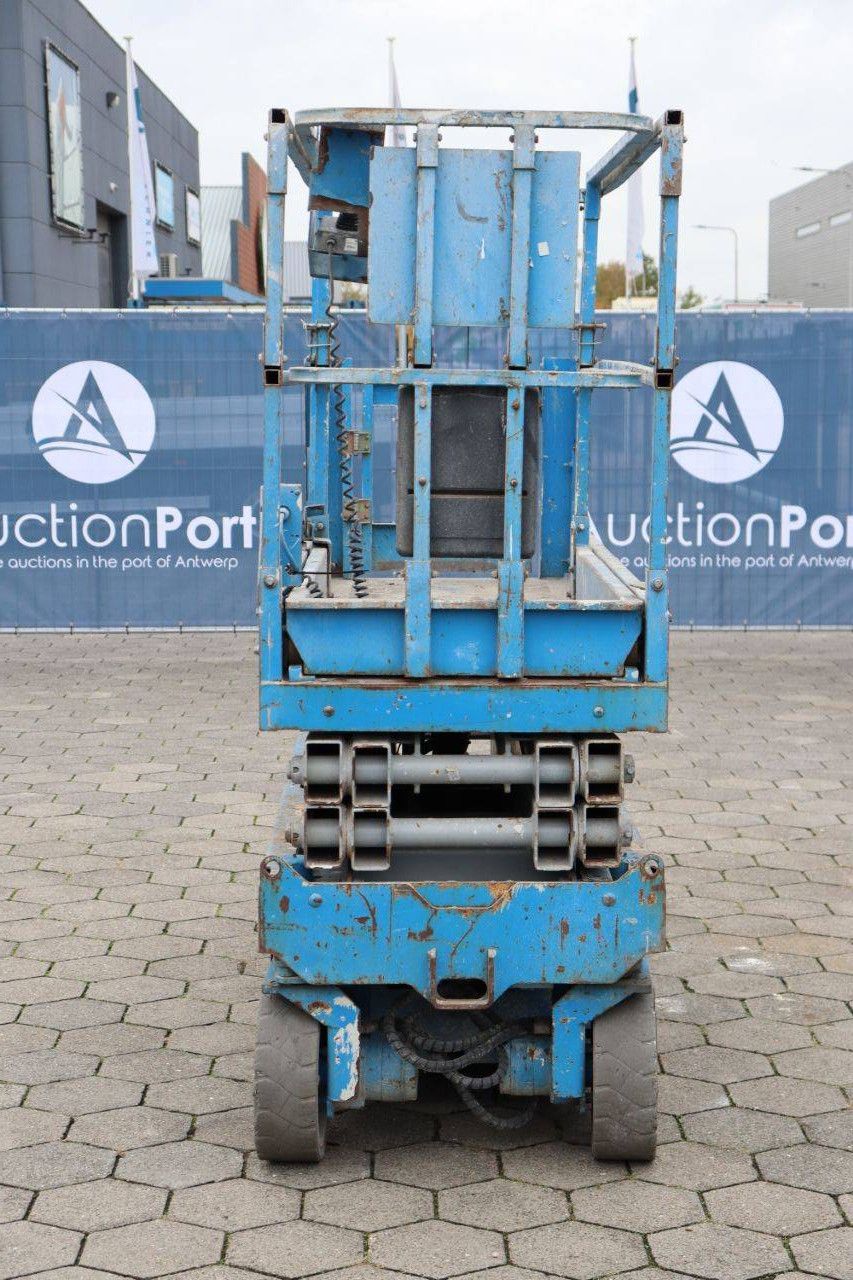 Scissor lift Genie GS-2032 Electric 8.13m
