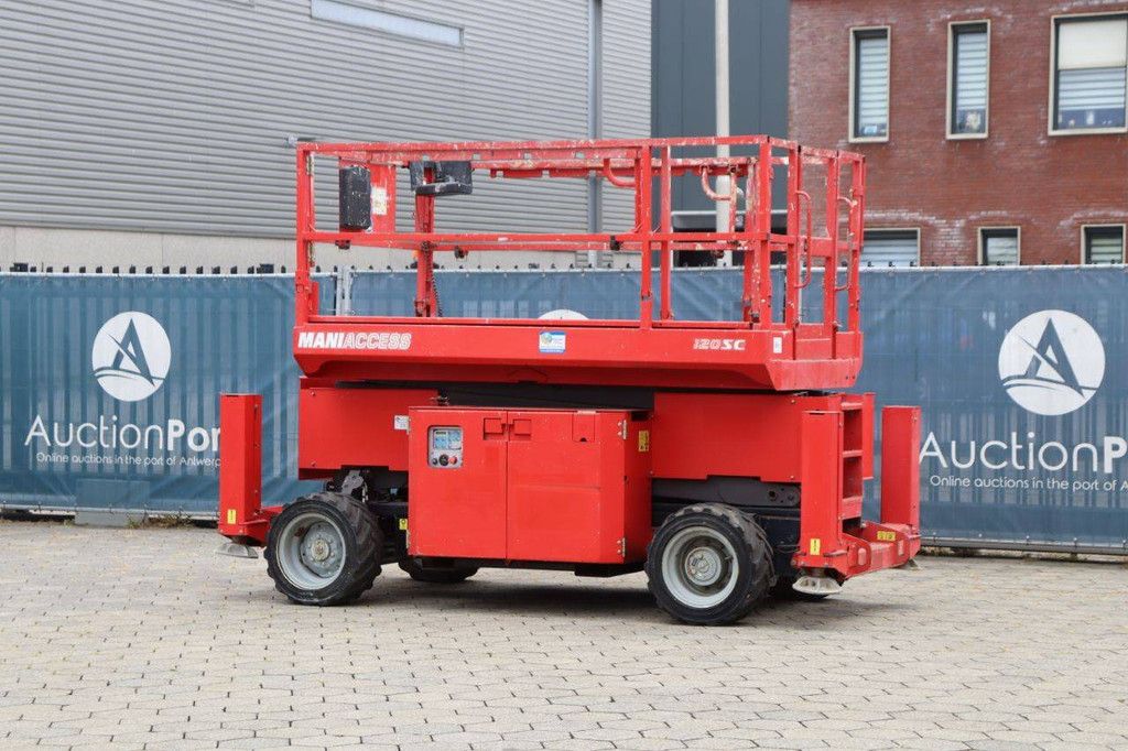 Manitou 120SC-2 Diesel scissor lift 11.96m 2012
