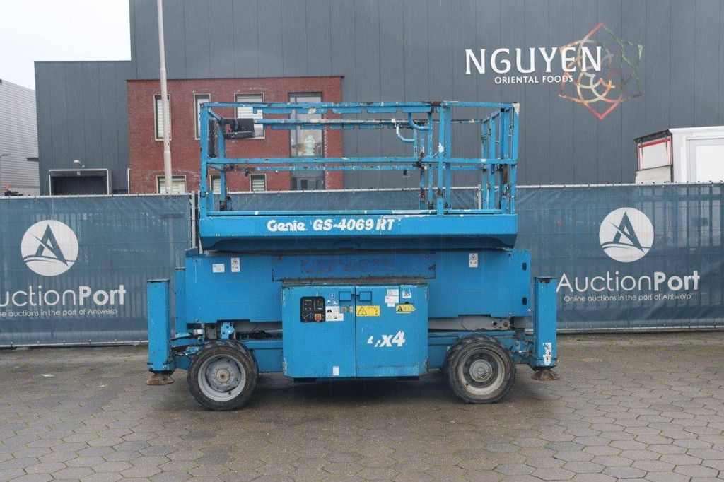 Scissor lift Genie GS-4069 RT Diesel 14.12m