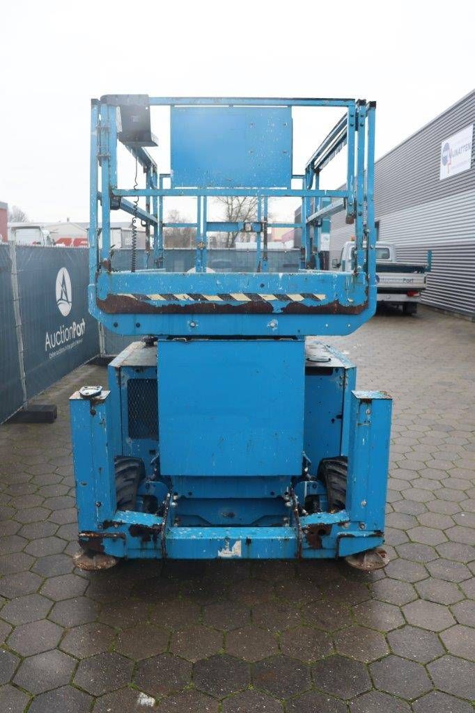 Scissor lift Genie GS-4069 RT Diesel 14.12m