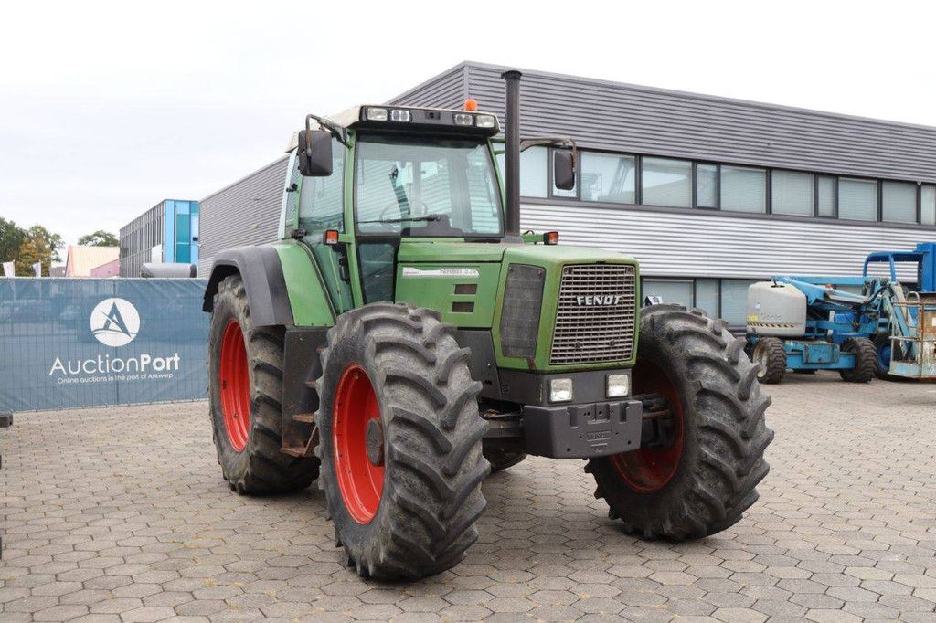 Traktor Fendt Favorit 824 Diesel 169kW