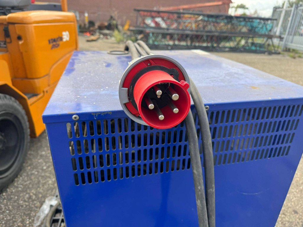 Komatsu FB30EX-8 Elektro-Gabelstapler 1950 kg 3,0 m 2000