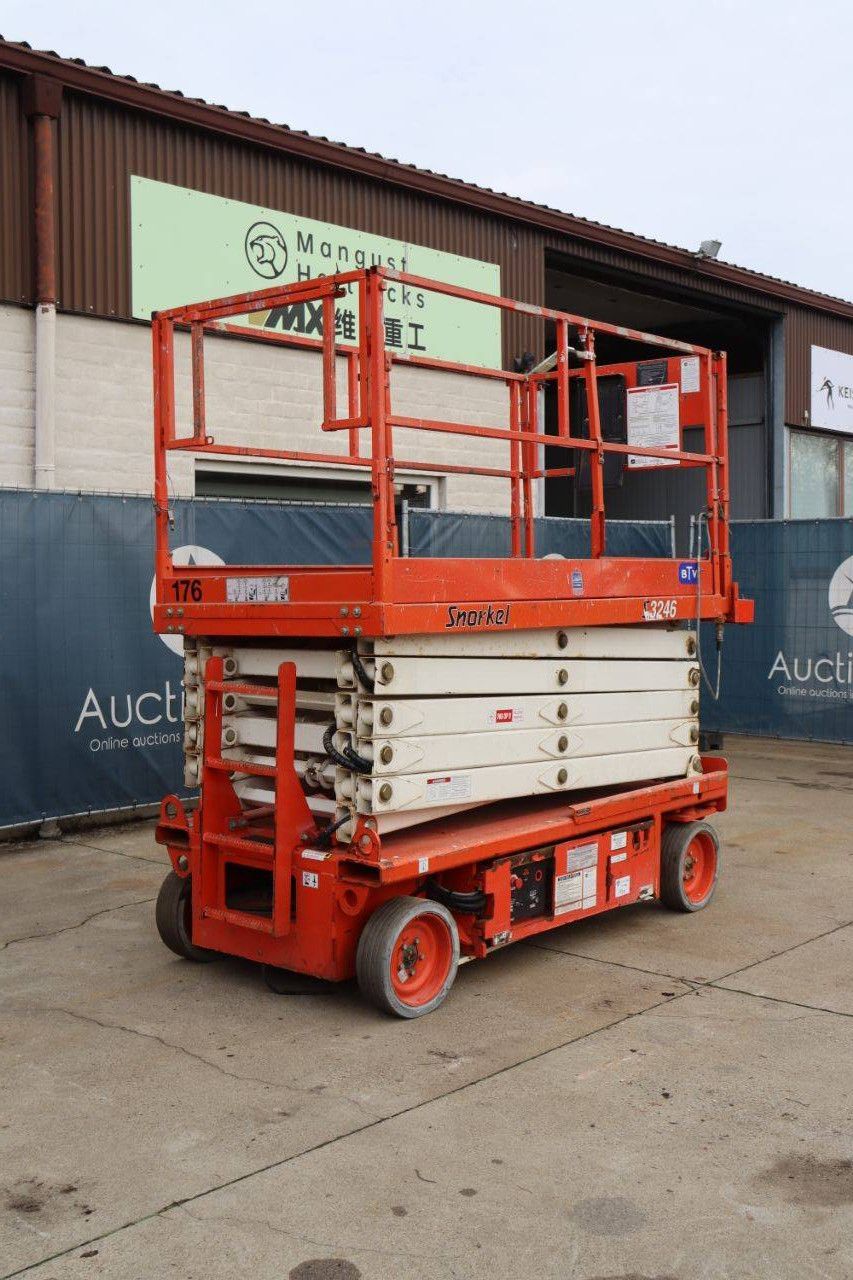 Scherenarbeitsbühne Snorkel S3246 Elektrisch 11,8 m 2005