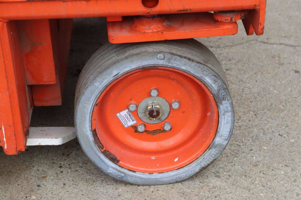 Scherenarbeitsbühne Snorkel S3246 Elektrisch 11,8 m 2005