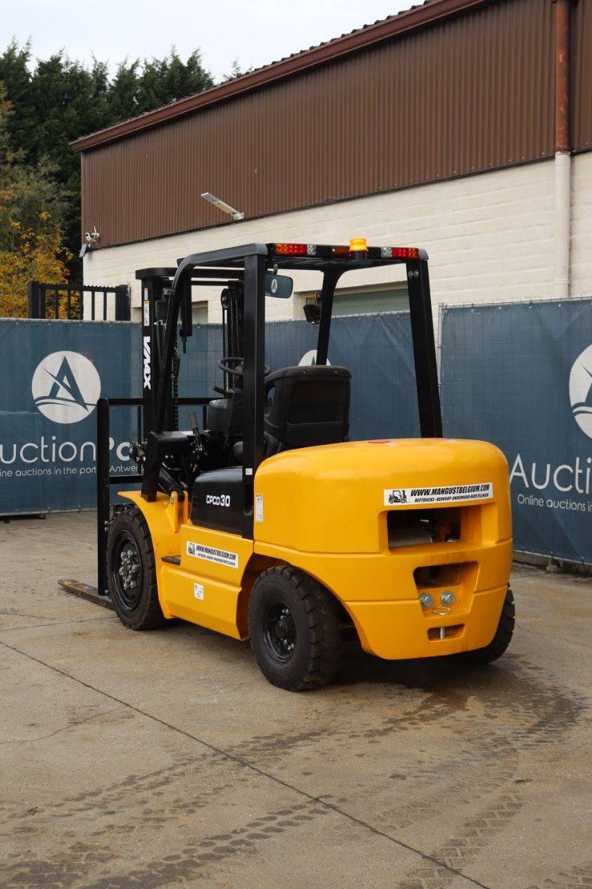 Forklift VMAX CPCD30 Diesel 3000kg 3.0m 2024 New