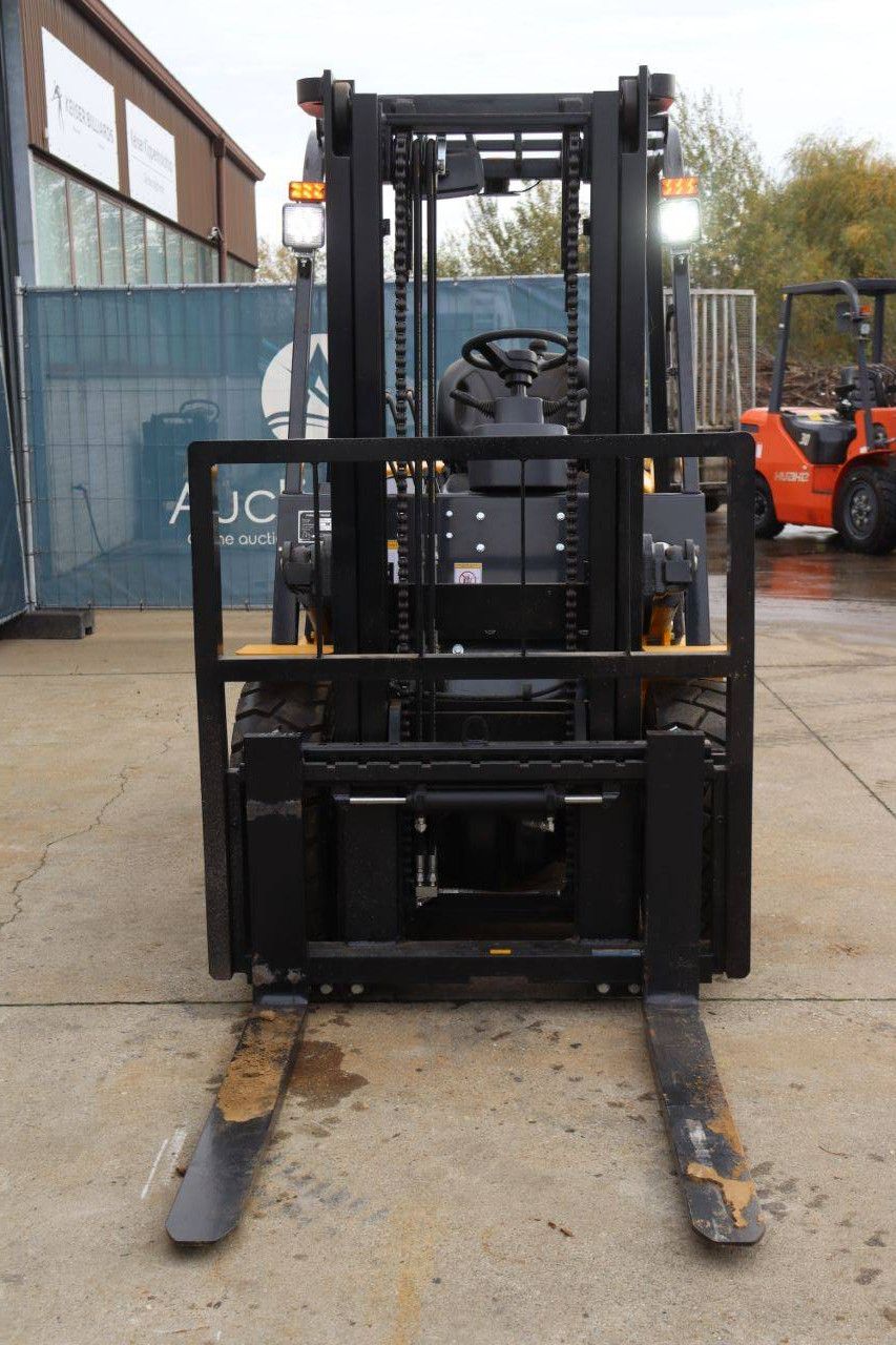 Forklift VMAX CPCD30 Diesel 3000kg 3.0m 2024 New