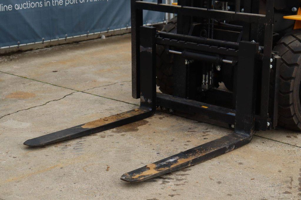 Forklift VMAX CPCD30 Diesel 3000kg 3.0m 2024 New